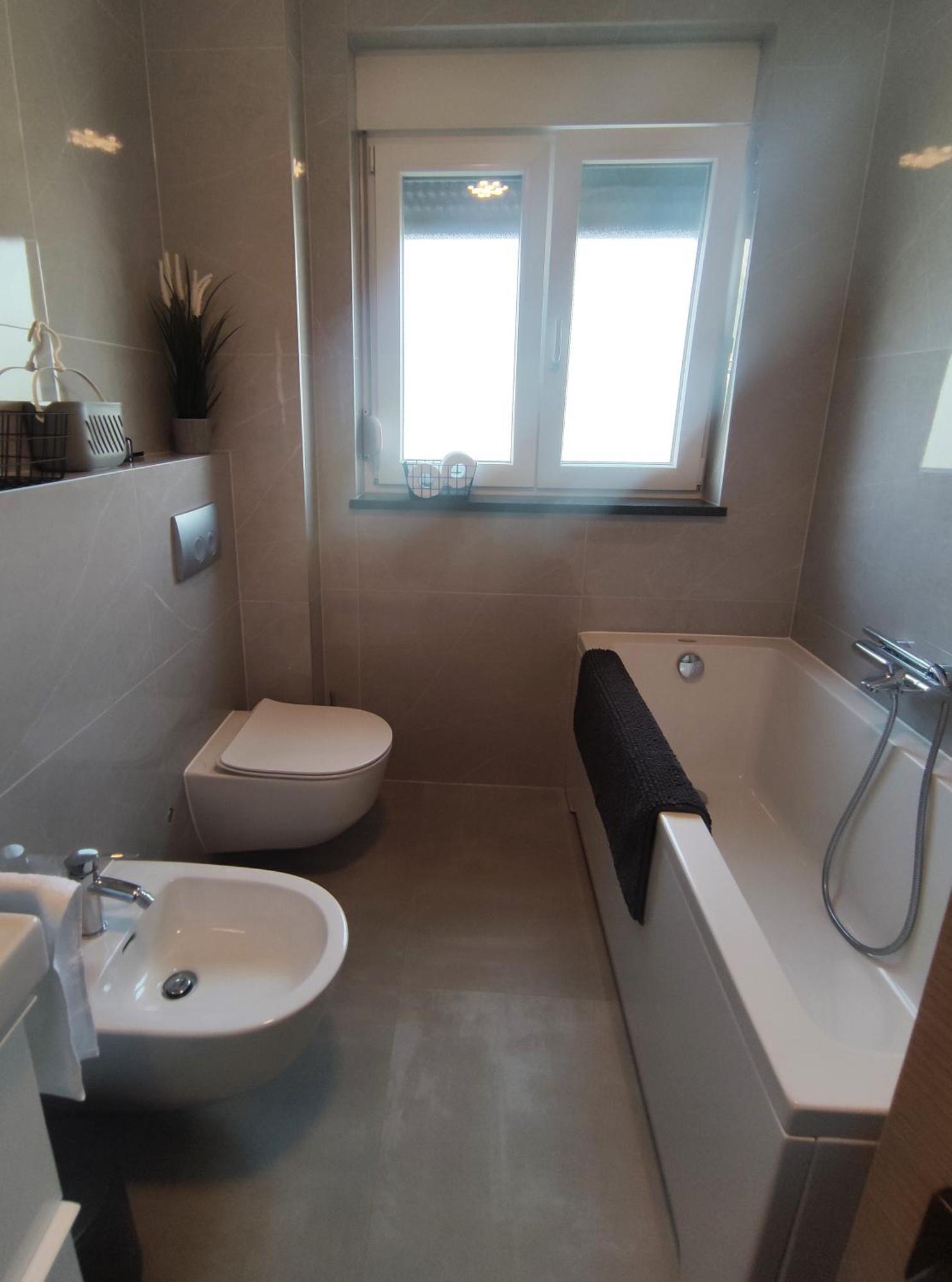 Rosie Apartment โปดสตรานา ภายนอก รูปภาพ
