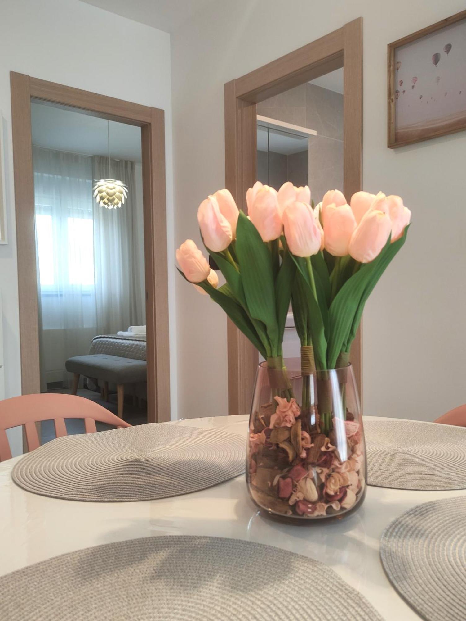 Rosie Apartment โปดสตรานา ภายนอก รูปภาพ